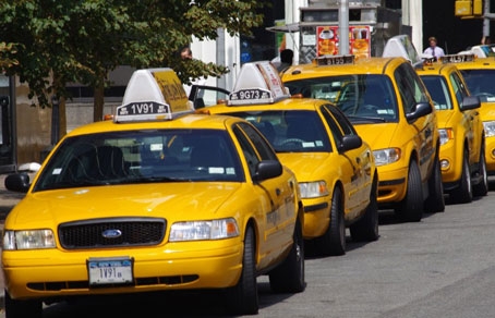 Плата за Обамакер требуют с таксистов в США