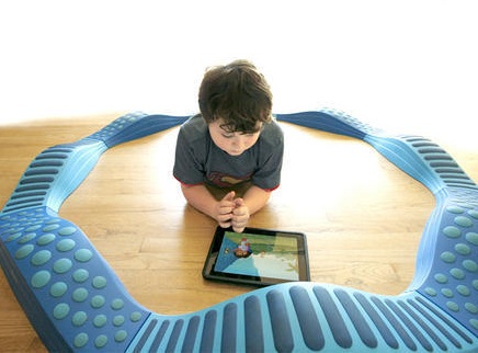 iPad помогает в развитие детям страдающим аутизмом