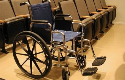 В США сумели без операции вернуть подвижность ногам парализованным людям